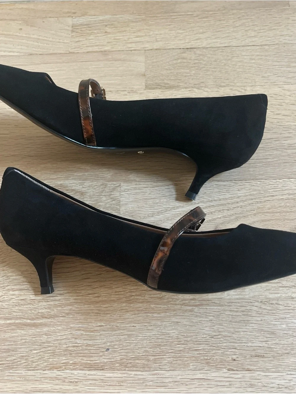 Vionic Minnie Pointed Toe Kitten Heel Black Suede Mary Jane Pumps Size 7.5 - Picture 6 of 11